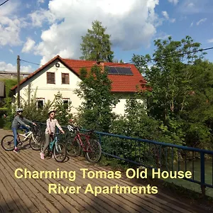  Apartment Tomas Old House - River